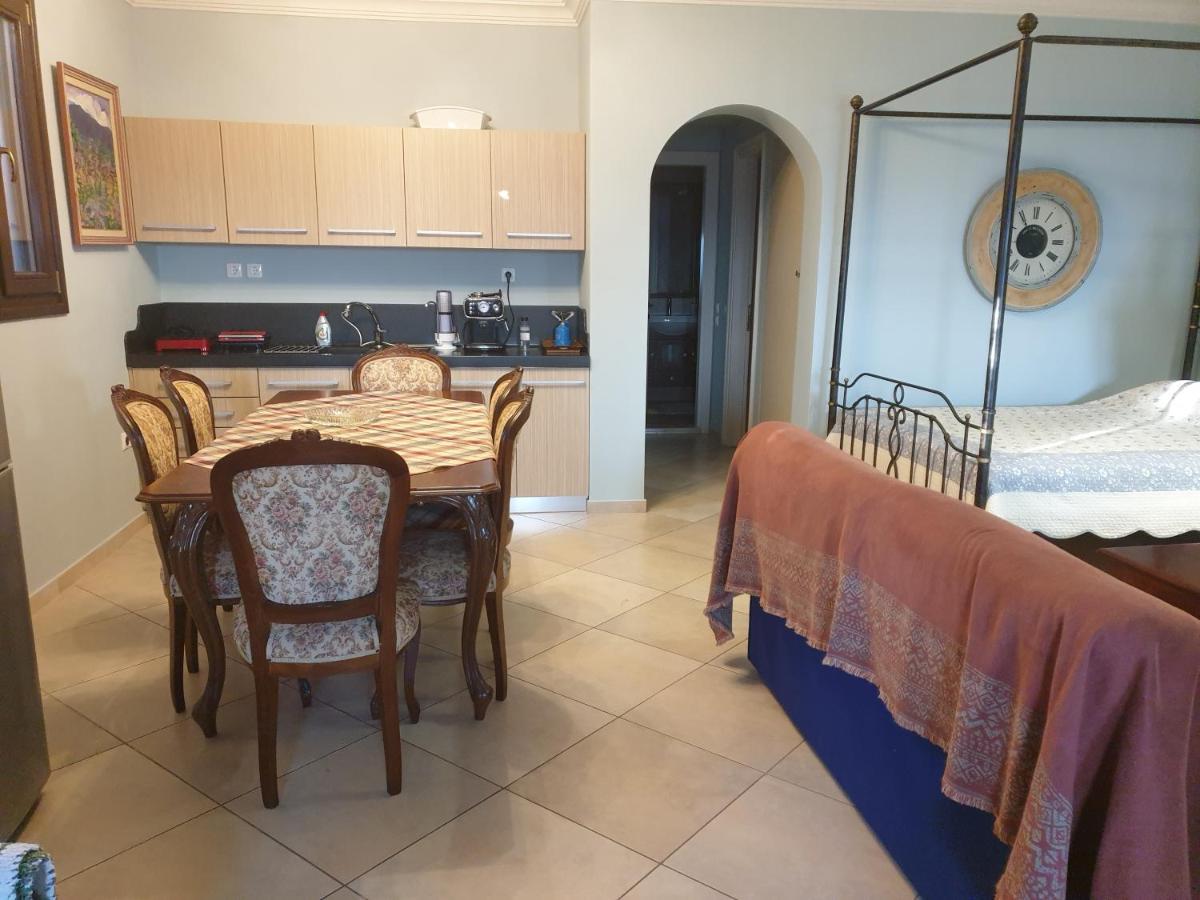 Apartment in Anakasia overlooking Volos Exterior foto