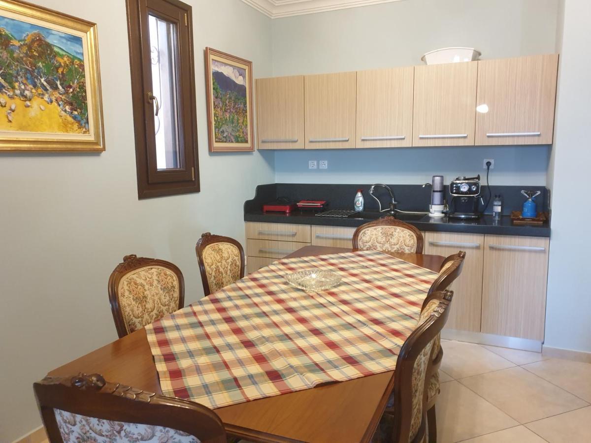 Apartment in Anakasia overlooking Volos Exterior foto