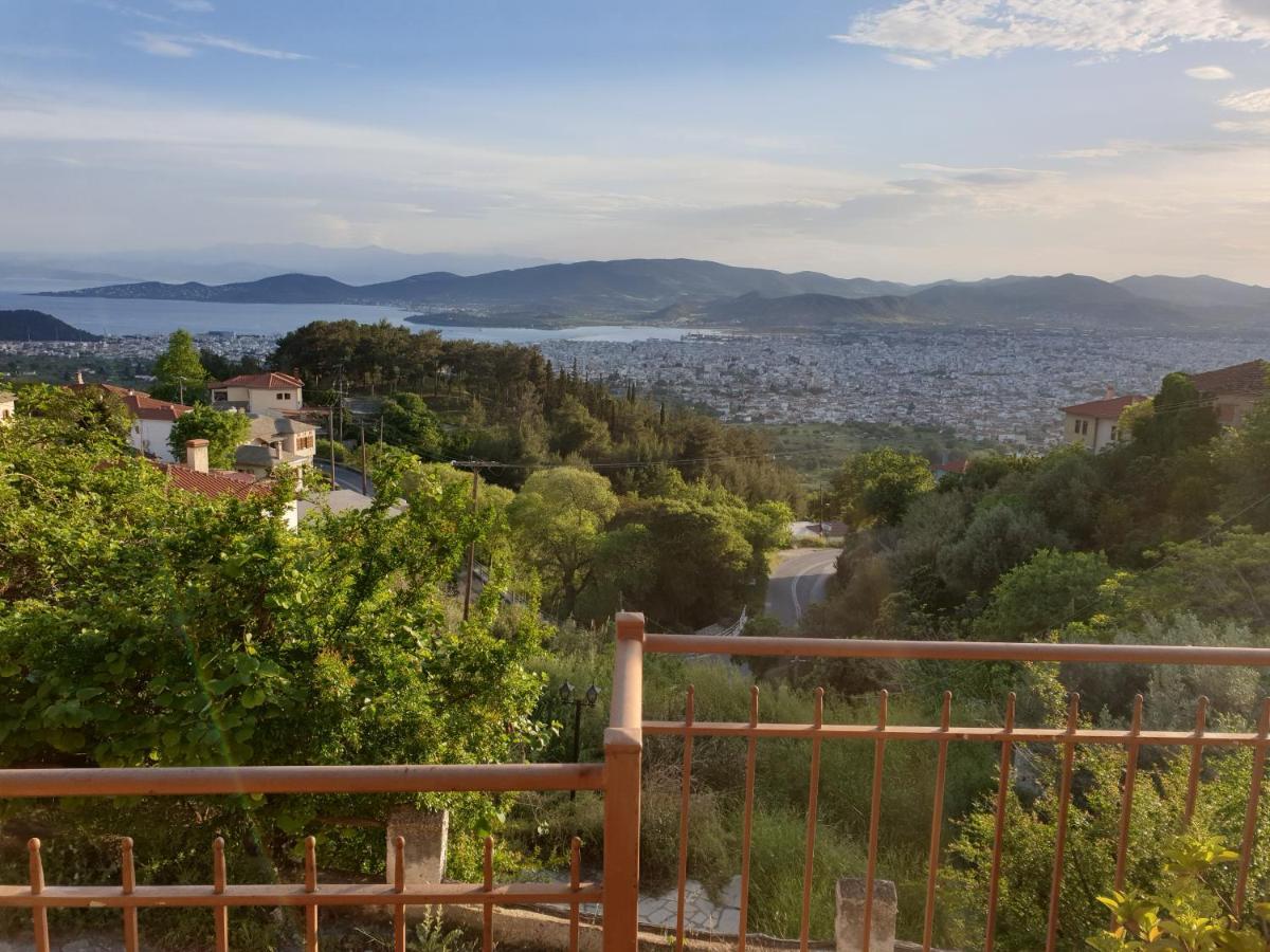 Apartment in Anakasia overlooking Volos Exterior foto
